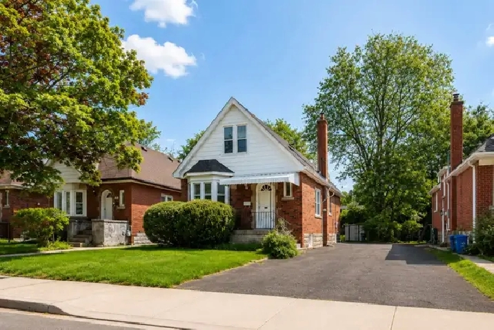 House For Rent - 4 Beds 3 Bath