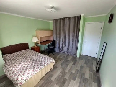 ROOM FOR RENT