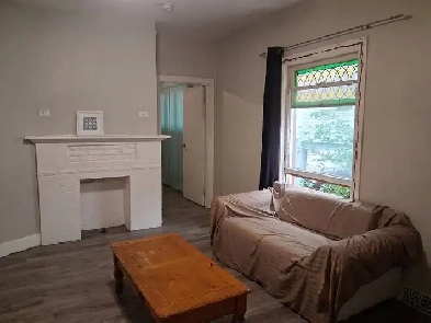 (DOWNTOWN) Spacious 2-Bedrooms Apartment, Furnished, Quiet!