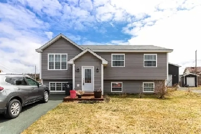 Great Home-Great Garage-Great Yard-Great Location!