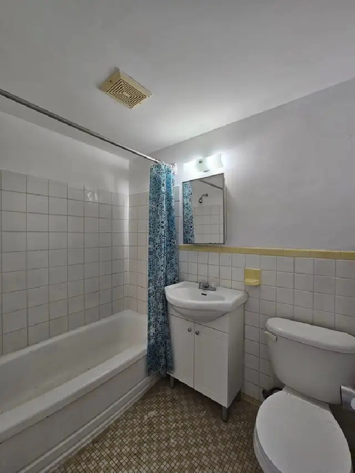 3 1/2 apartment for rent / Boulevard Henri-Bourassa E