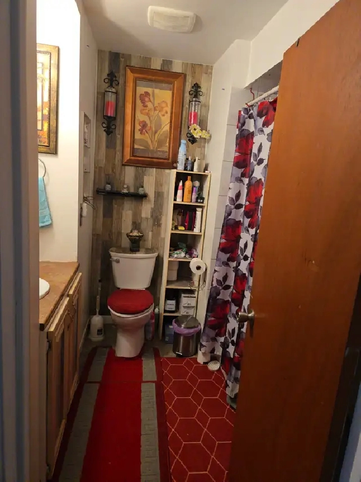 Master bedroom with half bath,  Algonquin College area