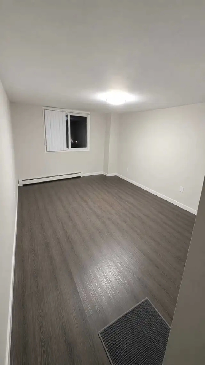 Spacious Sharing Room Available