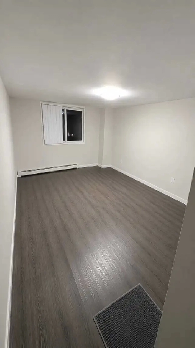 Spacious Sharing Room Available
