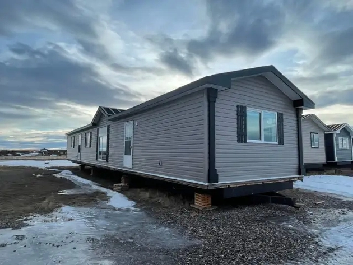 16x80 Mobile Home for Sale