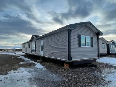 16x80 Mobile Home for Sale
