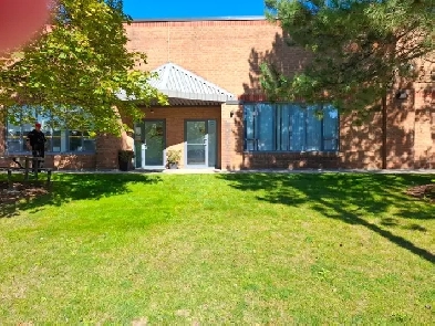 1400 Sqft Warehouse/Unit for rent | $2000/Month