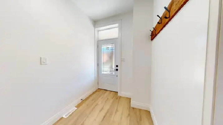 ATTENTION TRENT STUDENTS – Bdrm In Fully Renovated Home