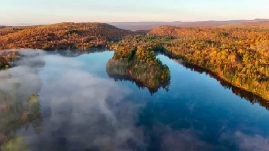 Terrain a vendre , directement sur le lac, pas de bateau moteurs