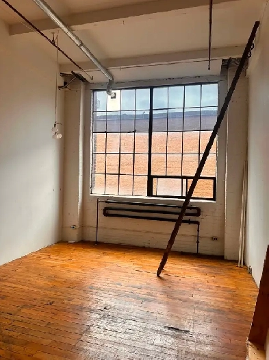 INDUSTRIAL STYLE LOFT FOR RENT JUNE 1st