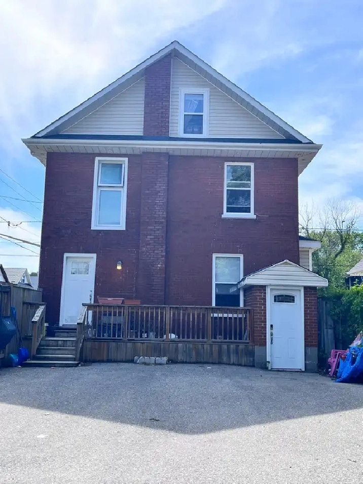 Full house lease 5B 2B