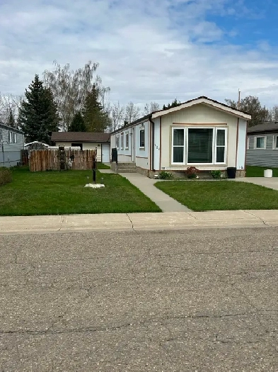 House for sale in Vulcan, AB