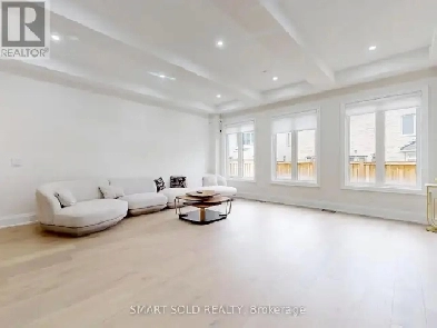 ✨ NEW LISTING : Prestigious Observatory Hill luxury home