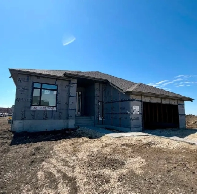 Bungalow in Oak Bluff West
