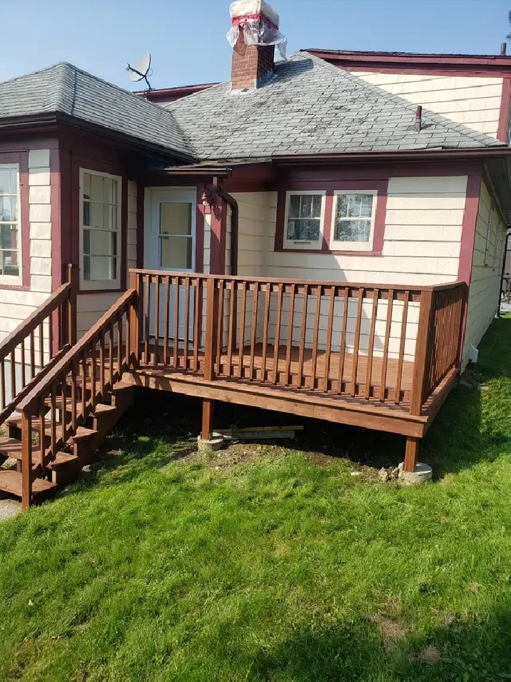 2 bedroom house with loft