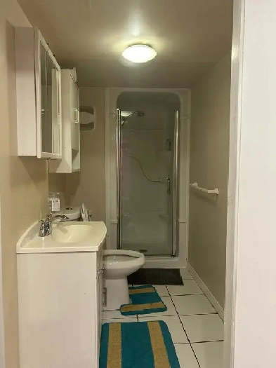Room for rent available