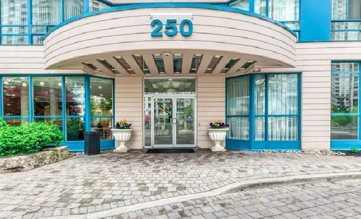 SQUARE ONE AREA 1 BED ROOM CONDO FOR RENT