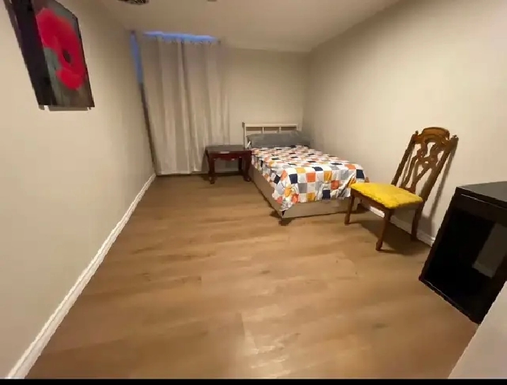 Private room for rent in Oshawa