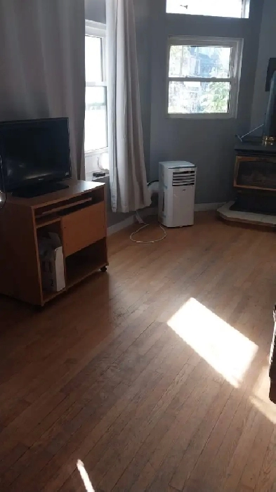 Room For Rent (Females Only)
