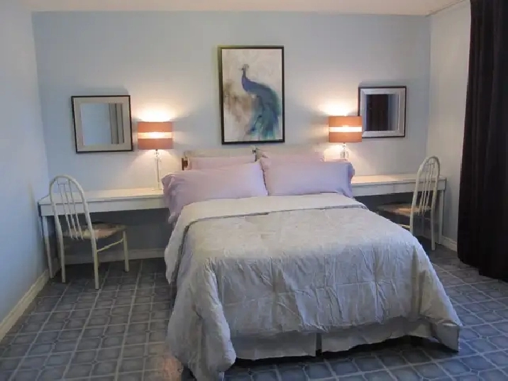 Why drive to work? Rent large room, 15 min walk to 3 Honda Plant