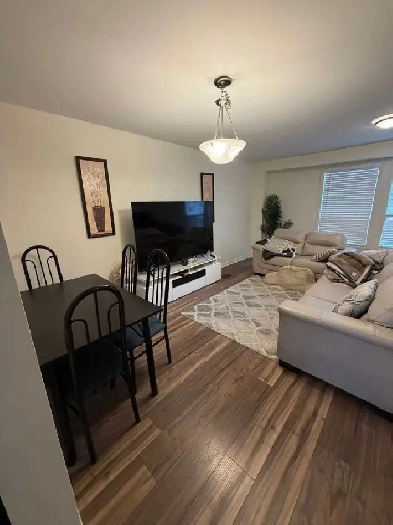 ENTIRE 3 BEDROOM HOUSE RENTAL IN BRAMPTON / Mississauga.