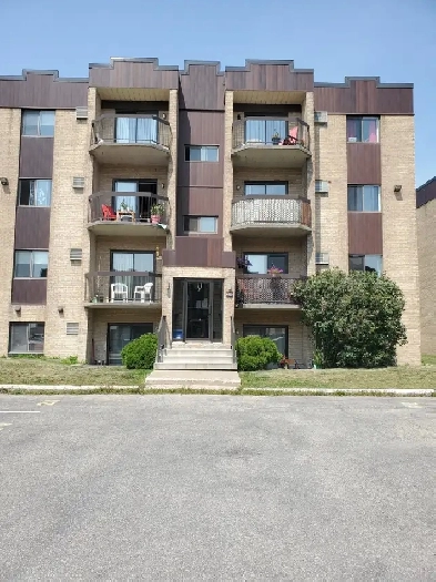 Petit condo 3 1/2 dans le domaine Ericka à Fabreville