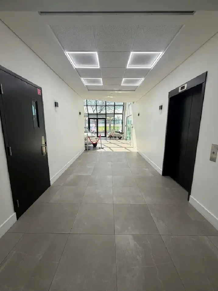 ESPACE COMMERCIAL A LOUER-Rez-de-chaussée