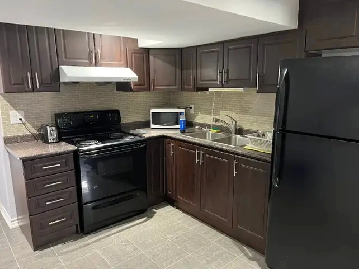 Private, Clean, Modern 1 BR, with Private kitchen and washroom.