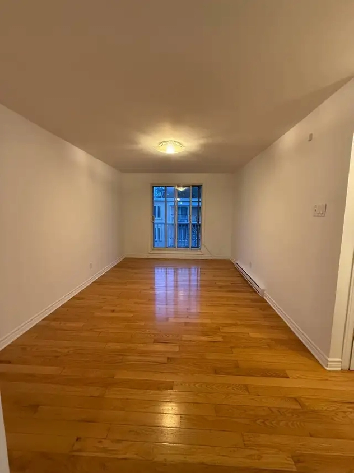4 1/2 À LOUER, APPARTEMENT IMPECCABLE