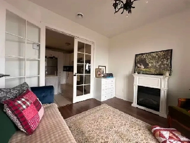 (ANGRIGNON) Bright 1-Bedroom 3.5 Condo with Parking