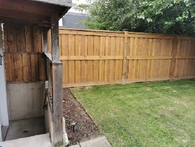 Beautiful one room in three room unit, females preferred