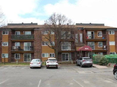 Condo 4 1/2  lumineux, rénové  près de l’Université Laval