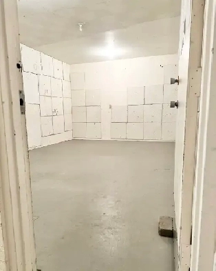 $680.00 / MONTH. BAND PRACTICE ROOM OR STORAGE