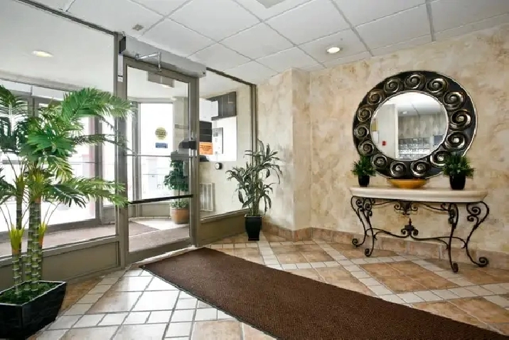 Spacious 1 bedroom apartment in a prestigious building
