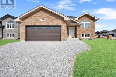 Belle River 2 Bedroom 1 Bathroom w/ Parking