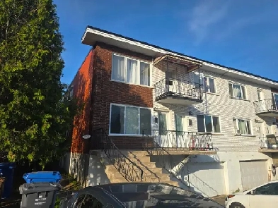 Duplex RDC 5  1/2  à Brossard