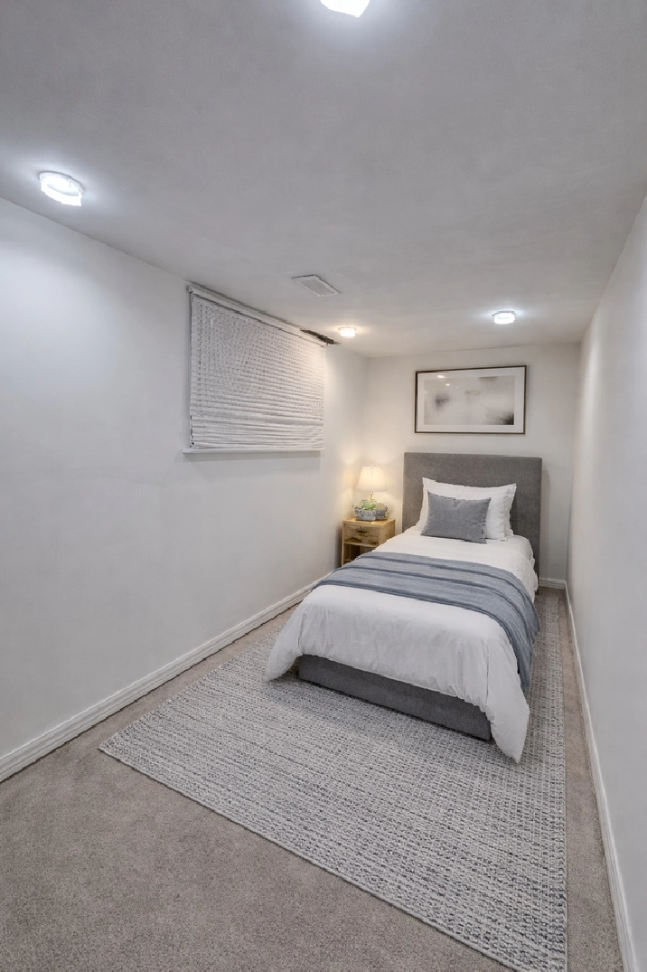 2 Bedroom Basement Apartment for Rent - Malton Mississauga - Ava