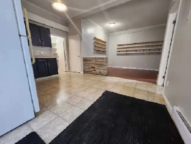 Trenton 2 bedroom   1 wastooms ground floor hugh unit $1450