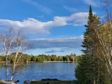 LIVE ON THE WATER