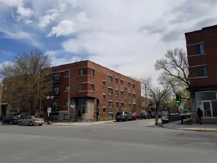 Villeray - Grand 4 1/2 près de tout Tres Éclairé