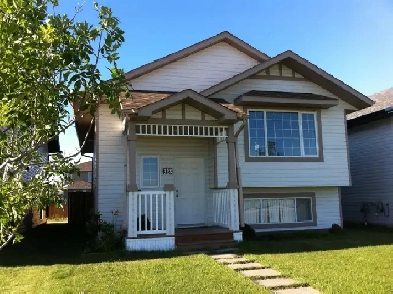 4 beds 2 baths single house for rent