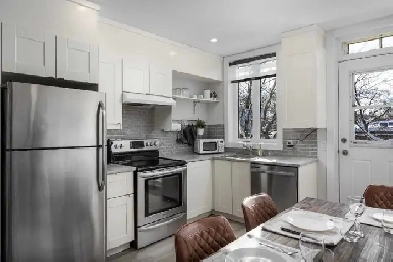 Fully Renovated 4½ | Rooftop Deck | Little Italy