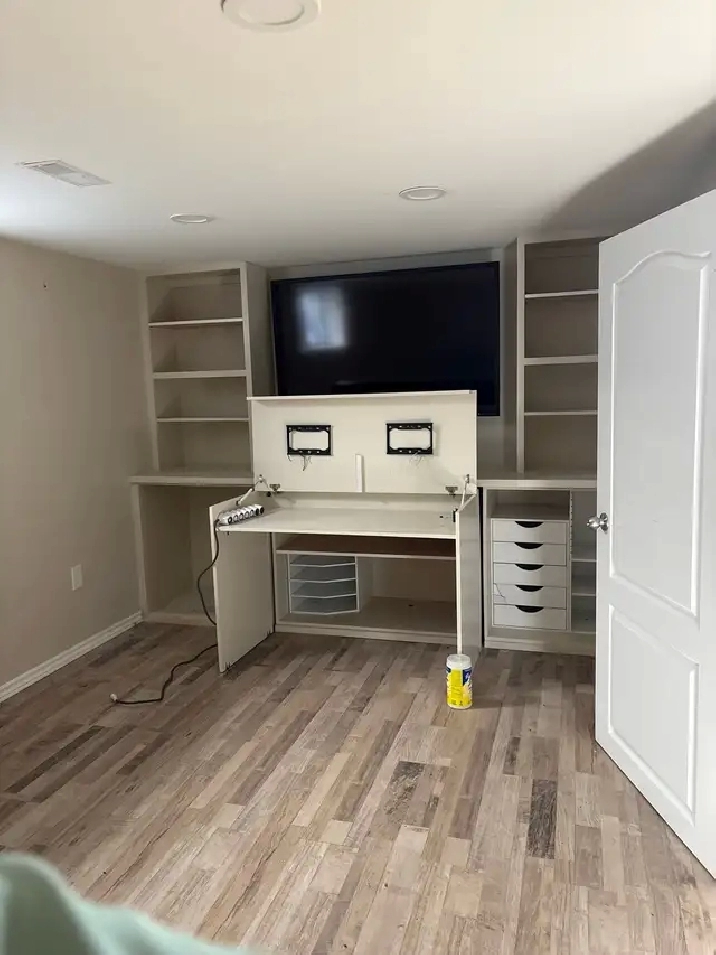 One Bedroom Basement Room