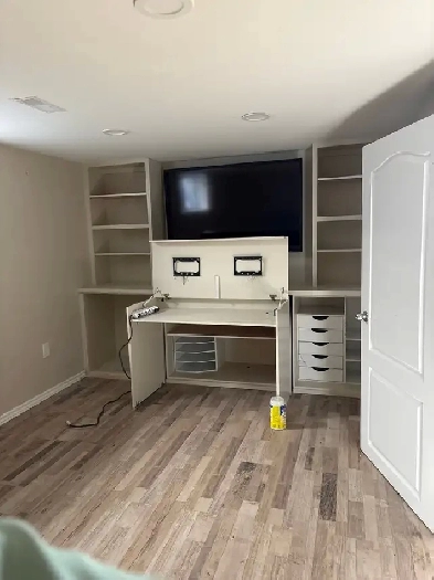 One Bedroom Basement Room