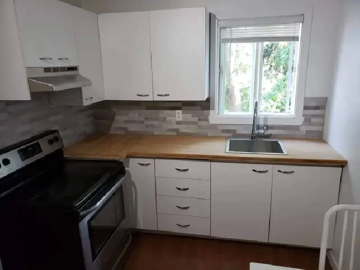 Chambre à louer - TOUT INCLUS   Internet - En face du Cégep!