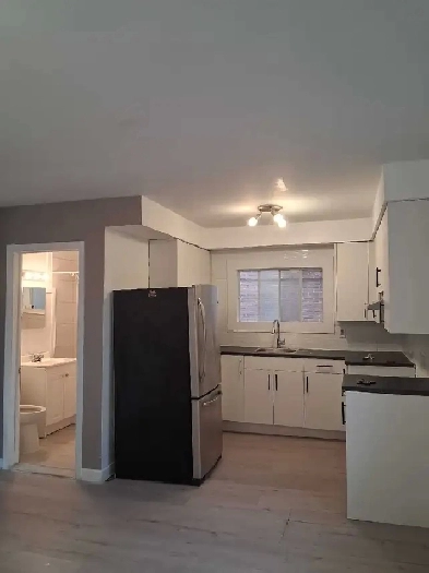 LONGUEUIL,  LIBRE IMMEDIATEMENT, OU 1er JUILLET, 3 CHAMBRES