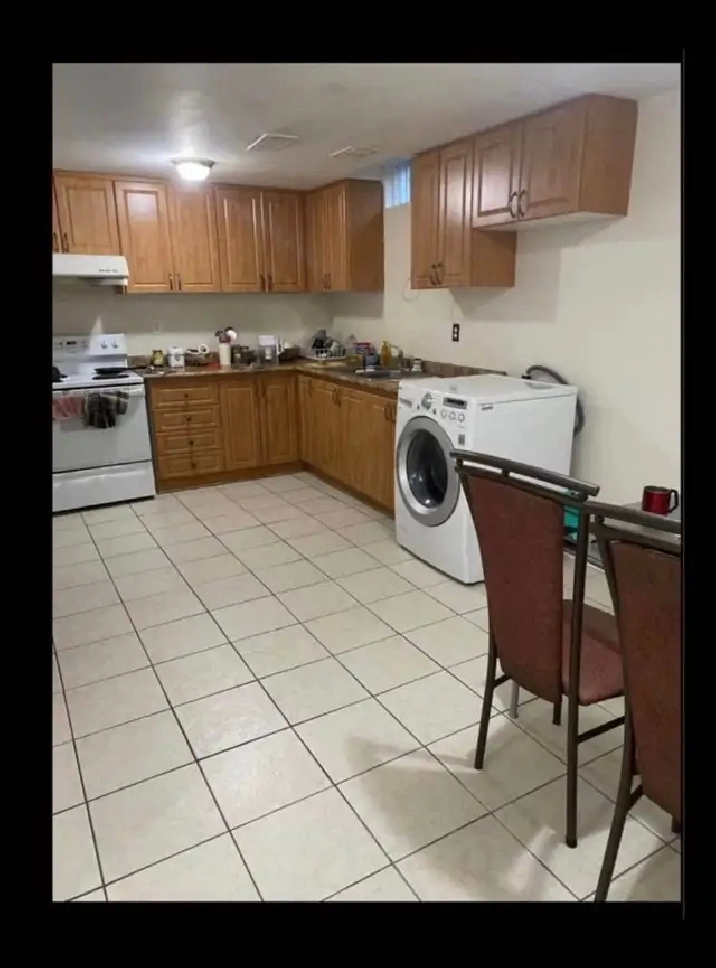 APARTMENT FOR RENT NEAR SQAURE ONE