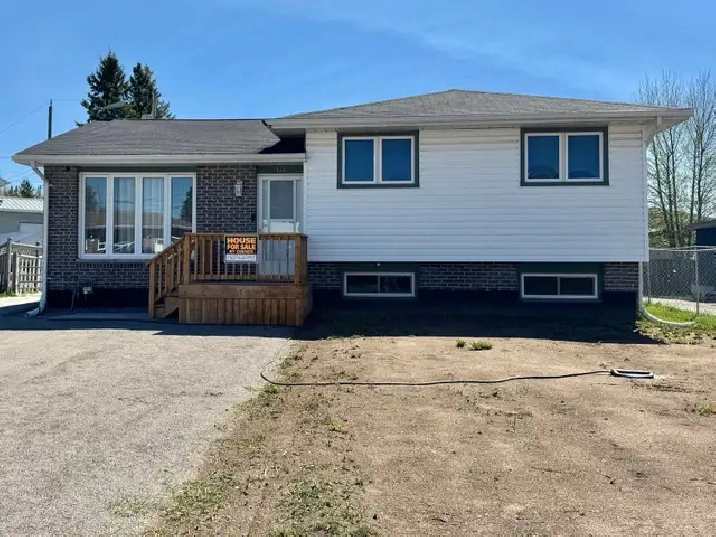 126 Bellevue Cres., Longlac, Ontario