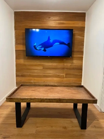 3 Bedrooms DOWNTOWN
