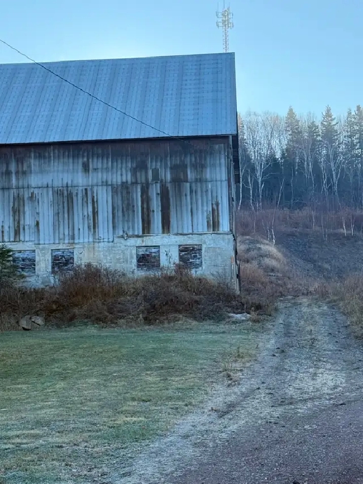 COMMERCIAL LAND & BARN FOR SALE – ATHOLVILLE, NB